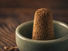 Load image into Gallery viewer, PALO SANTO CONES - Pack of 8