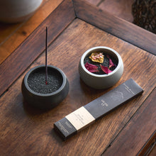 Load image into Gallery viewer, MÅNGATA BLACK INCENSE HOLDER